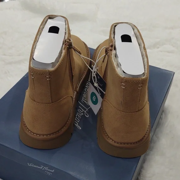 Universal Thread May Boots Memory Foam, Size 8. - Picture 7 of 17